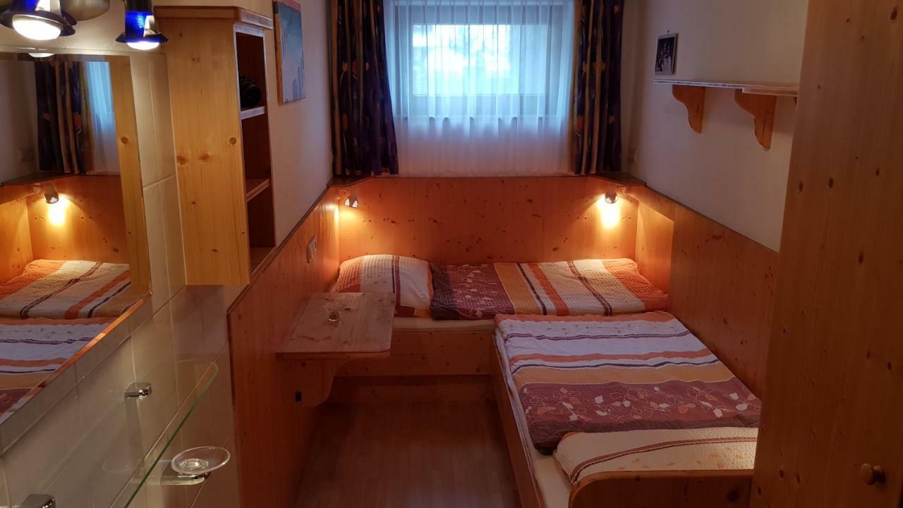 Haus Jeannette Lägenhet Zellberg Exteriör bild