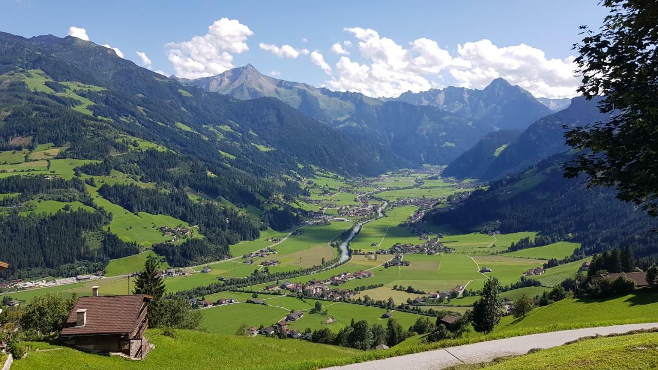 Haus Jeannette Lägenhet Zellberg Exteriör bild